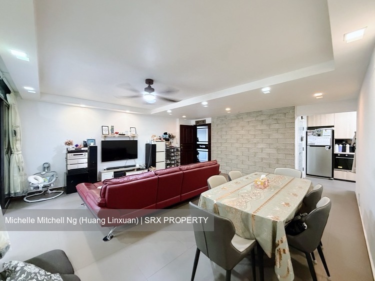 Blk 305B Anchorvale Place (Sengkang), HDB 5 Rooms #559141071